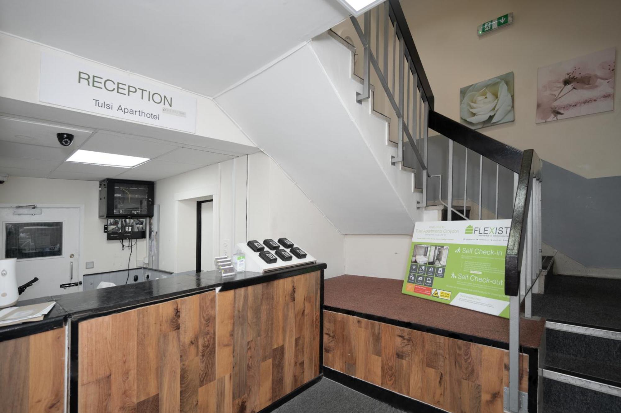 Flexistay Tulsi Aparthotel Croydon Luaran gambar