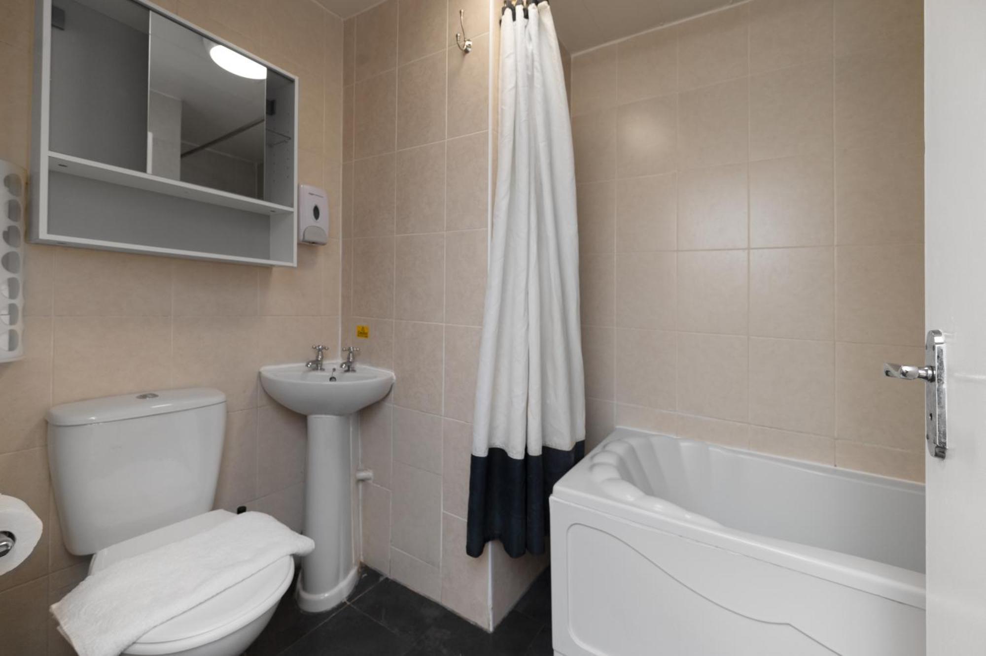 Flexistay Tulsi Aparthotel Croydon Luaran gambar